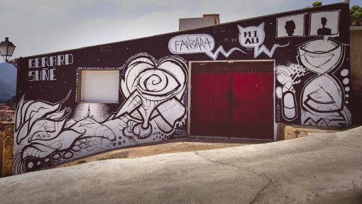 Y más graffitis por el casco urbano de Fanzara