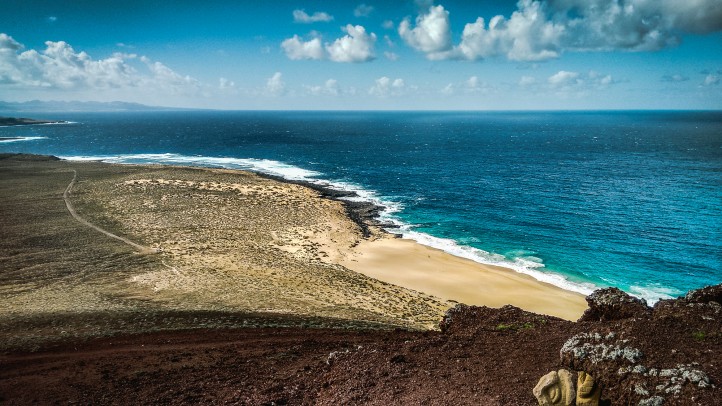 Playa de las Conchas vista desde la Montaña Bermeja La Graciosa